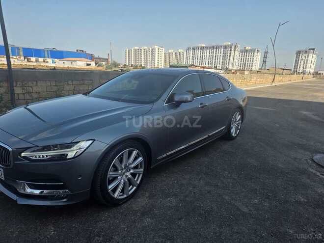 Volvo S90-7