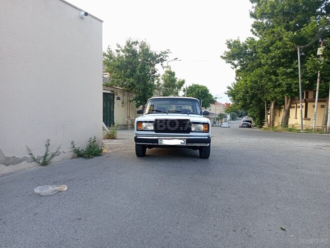LADA (VAZ) 2107-1