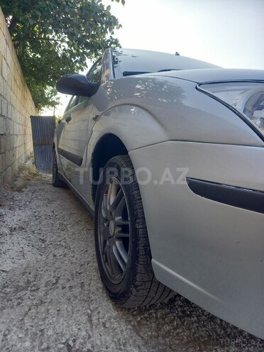 Ford Focus-4