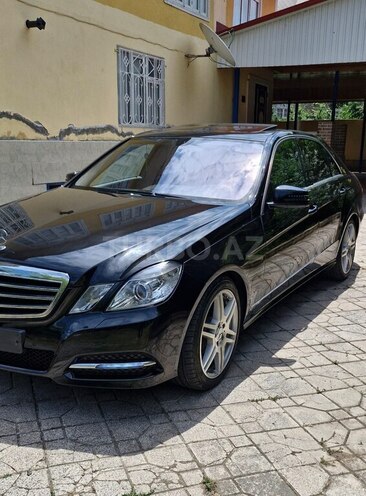 Mercedes E 250-7