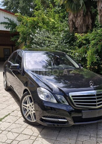 Mercedes E 250-8