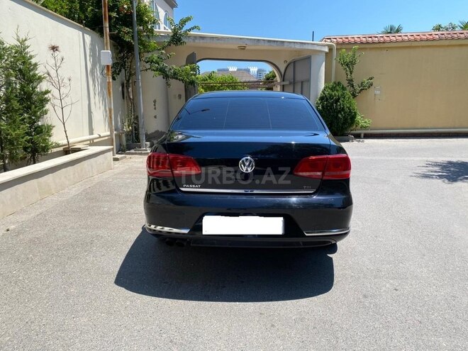 Volkswagen Passat-2