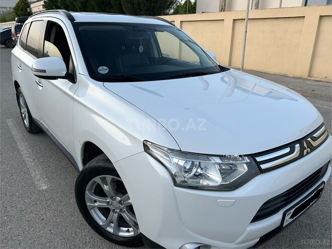 Mitsubishi Outlander-2