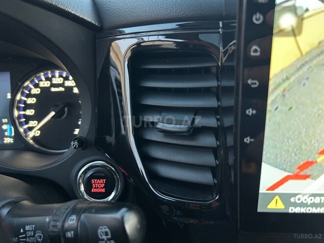 Mitsubishi Outlander-17