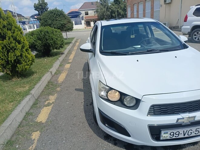 Chevrolet Aveo-4