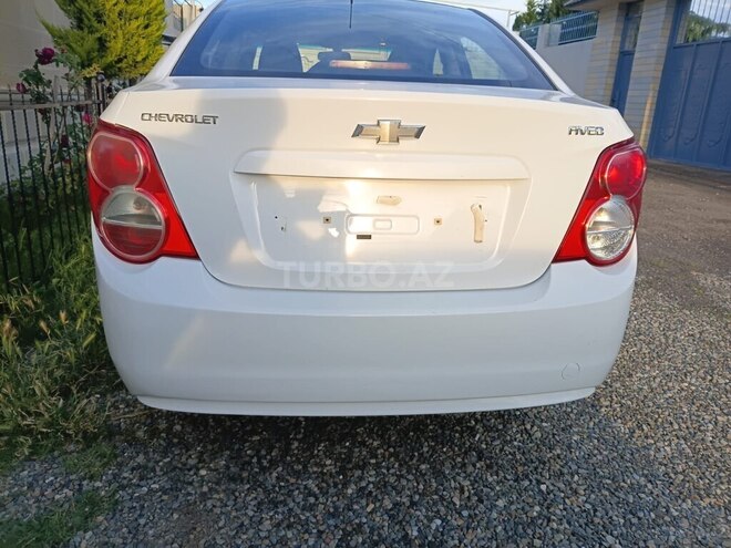 Chevrolet Aveo-11