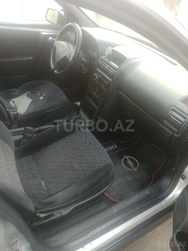 Opel Astra-4