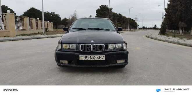 BMW 320-10