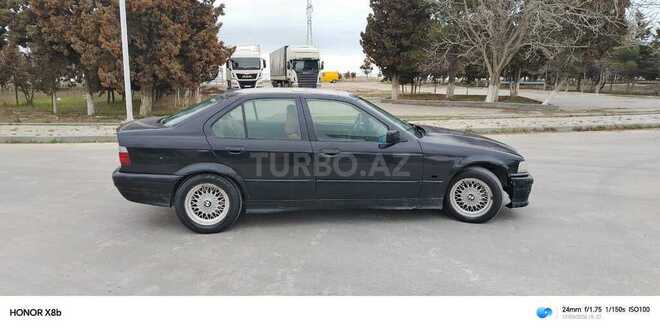 BMW 320-17