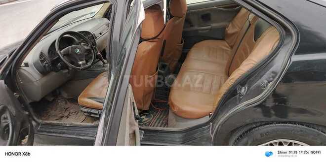 BMW 320-7