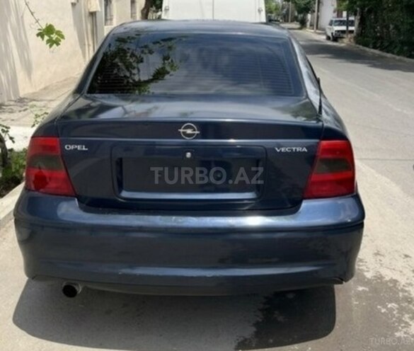 Opel Vectra-4