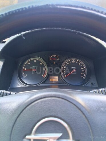 Opel Astra-2