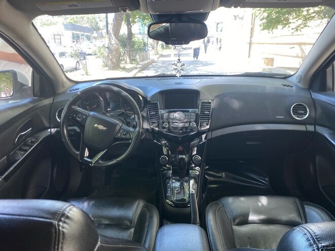 Chevrolet Cruze-7