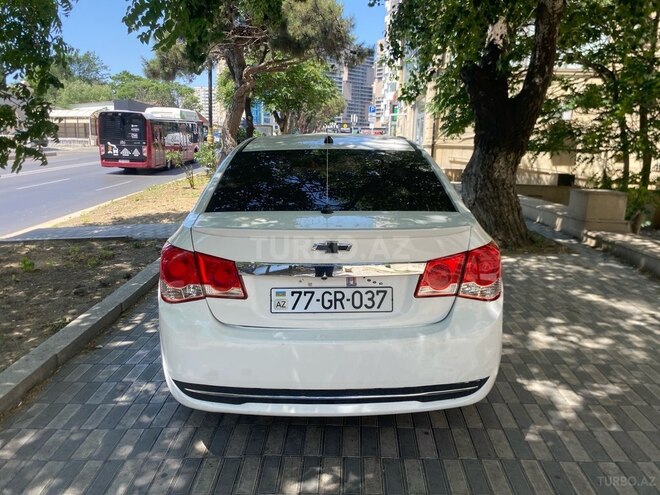 Chevrolet Cruze-2