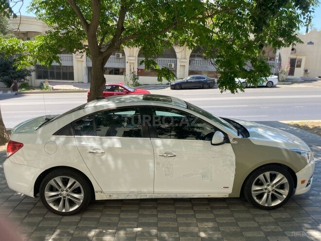 Chevrolet Cruze-6