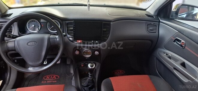 Kia Rio-8
