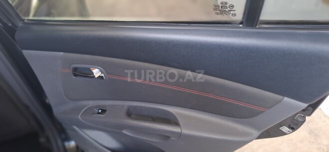 Kia Rio-11