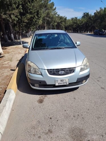 Kia Rio-1