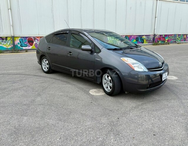 Toyota Prius-11