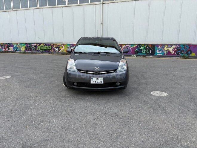 Toyota Prius-13