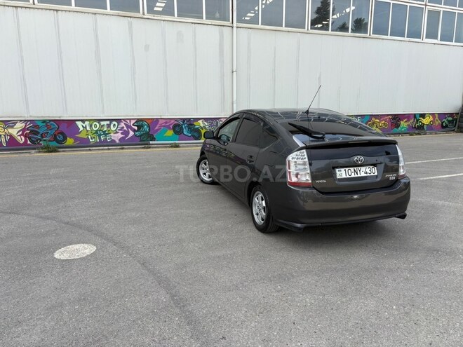 Toyota Prius-17
