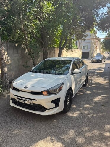 Kia Rio-4