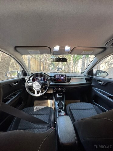 Kia Rio-14
