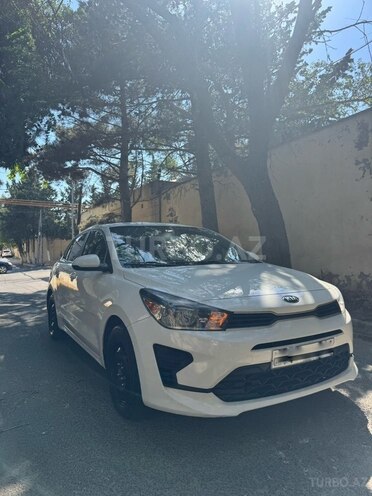 Kia Rio-11