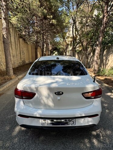 Kia Rio-8