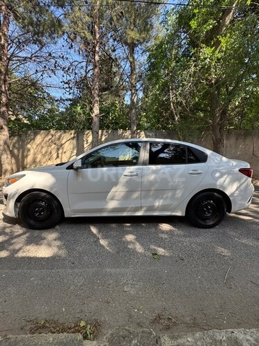 Kia Rio-6