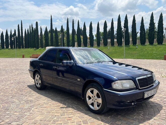 Mercedes C 180-2