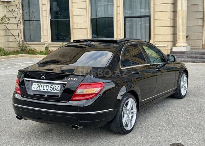 Mercedes C 230-6