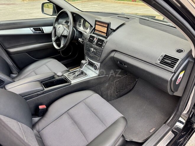 Mercedes C 230-12