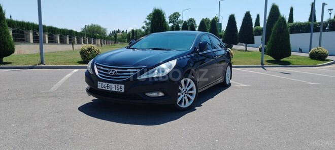 Hyundai Sonata-5