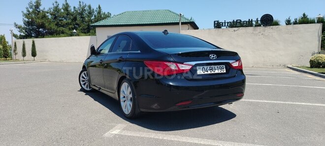 Hyundai Sonata-6