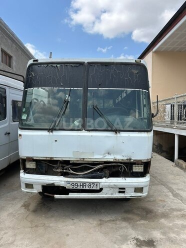 Isuzu Ecobus-1