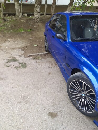 BMW 320-5