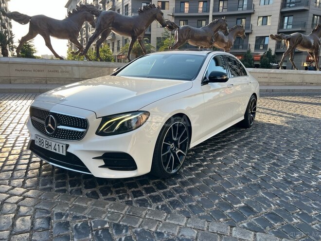 Mercedes E 300-9