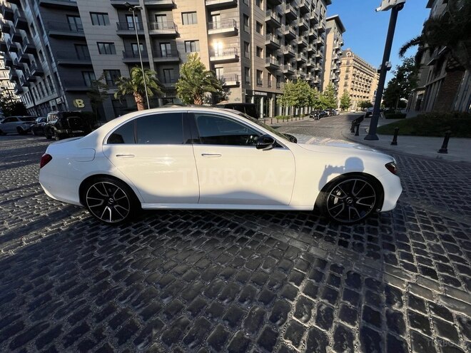 Mercedes E 300-10