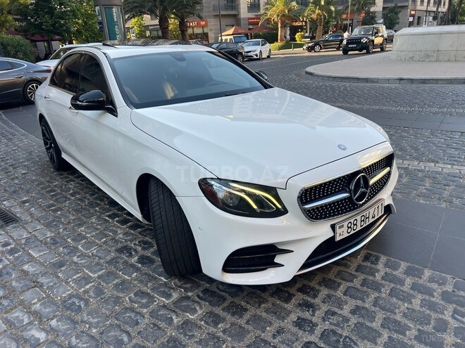 Mercedes E 300-16