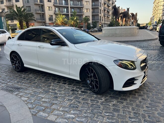 Mercedes E 300-15