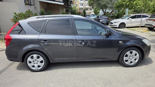 Kia Ceed SW-19