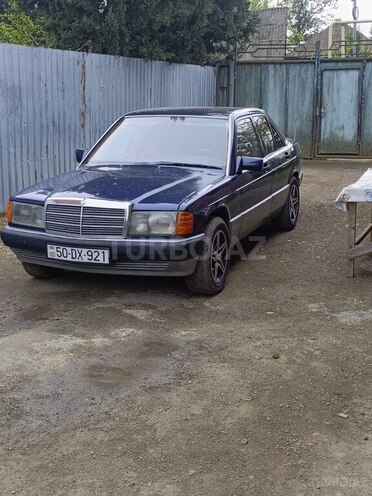 Mercedes 190-9