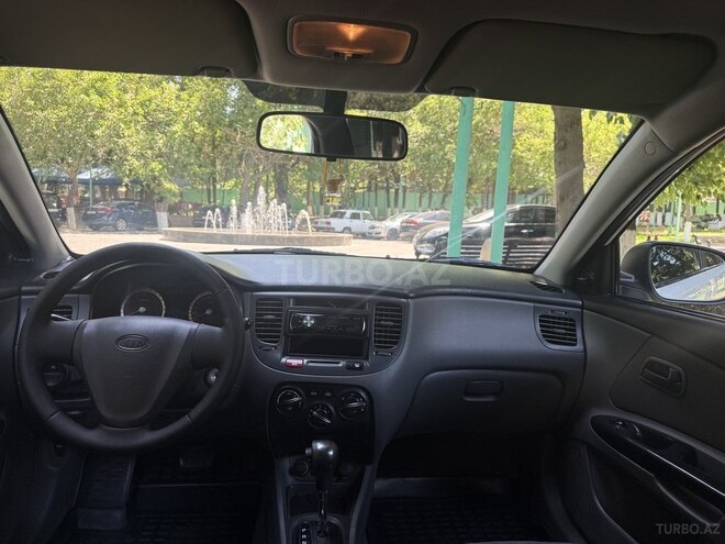 Kia Rio-3