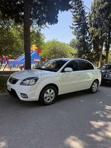 Kia Rio-4