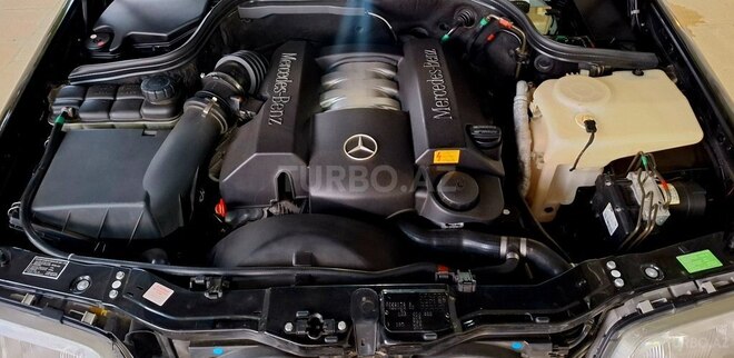 Mercedes C 240-19