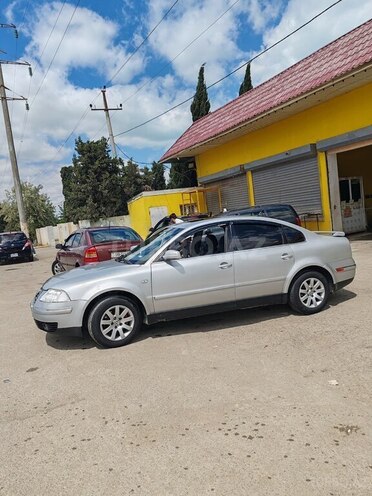 Volkswagen Passat-2