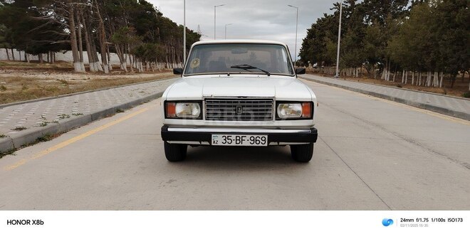 LADA (VAZ) 2107-1