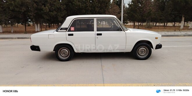 LADA (VAZ) 2107-4