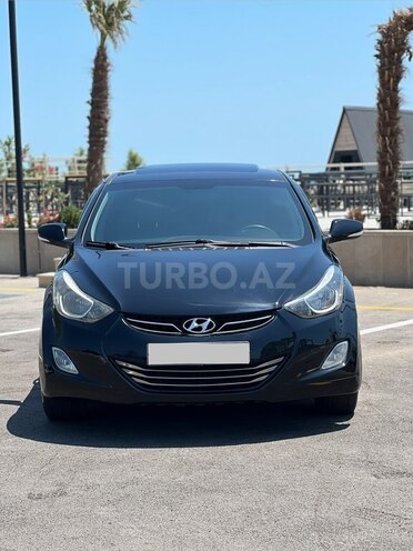 Hyundai Elantra-1